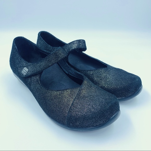 black glitter mary jane shoes